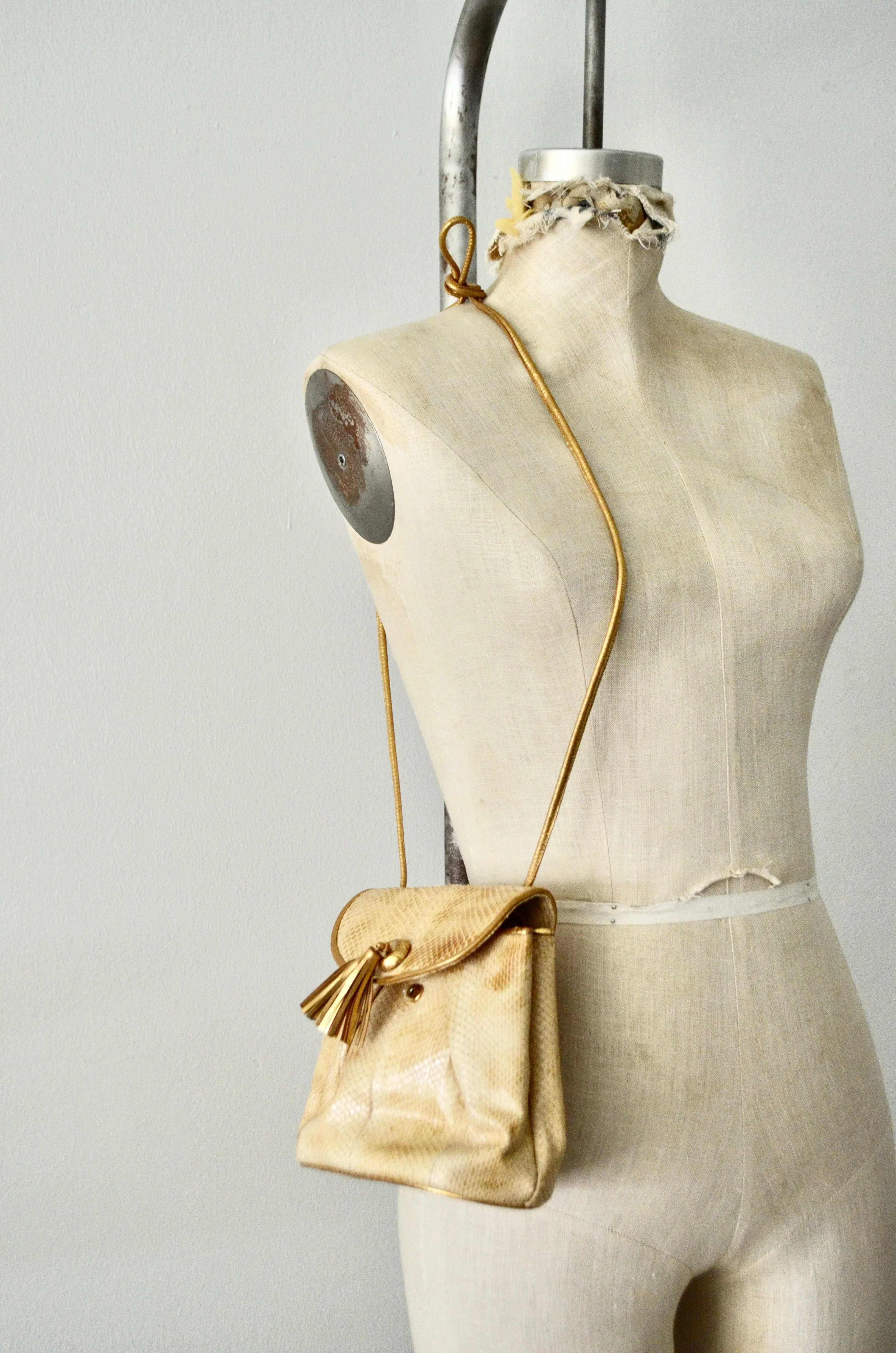 1970s Leather Snakeskin Beige Barbara Bolan Crossbody Handbag Tassel Small