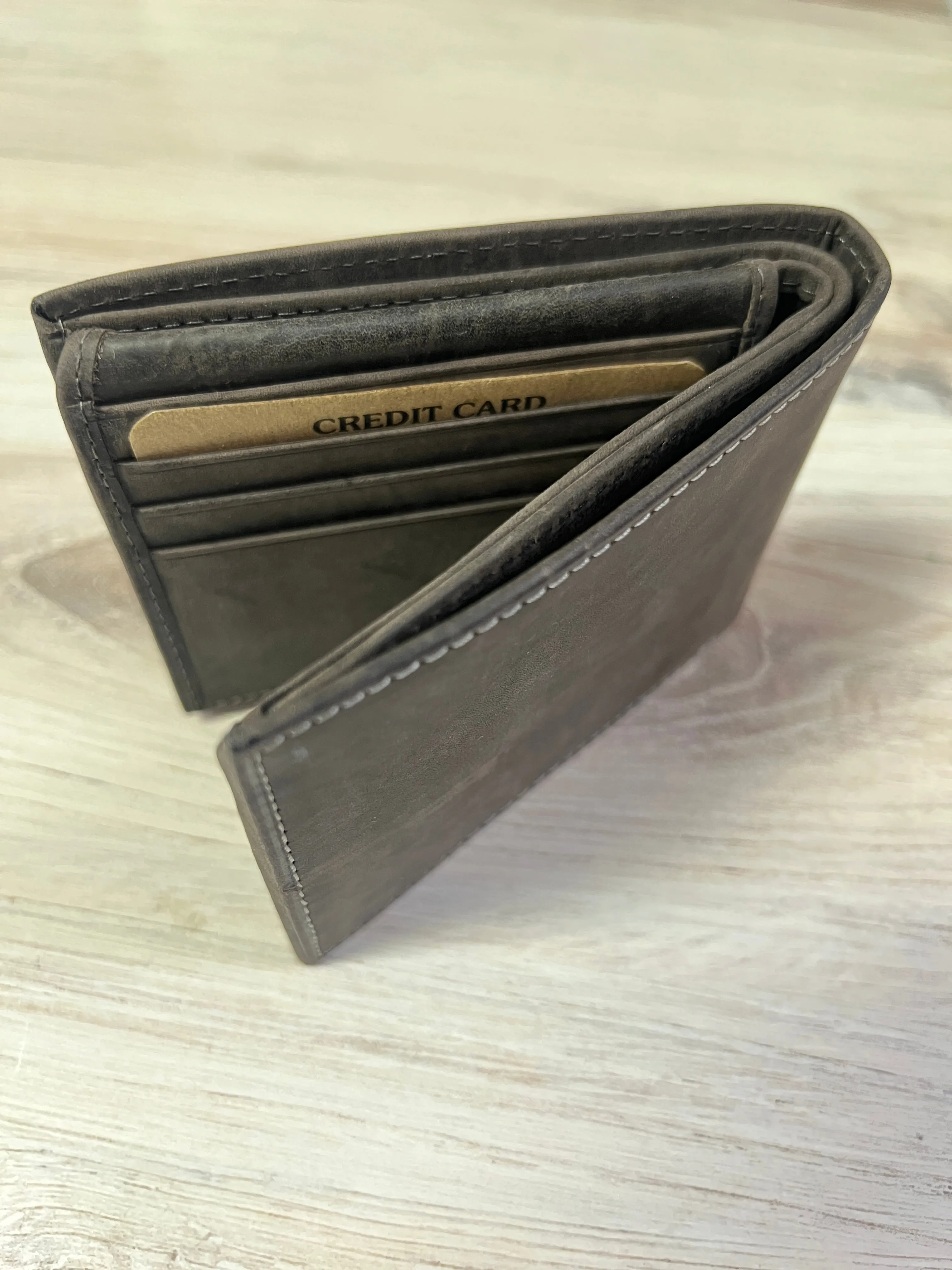 CLI Leather Bifold Flip Up Wallet Black or Brown 54394