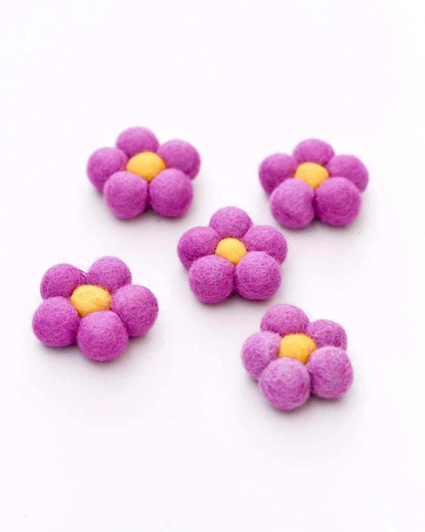 Felt Daisy Flowers (Violet Coloured) - 5 Flowers