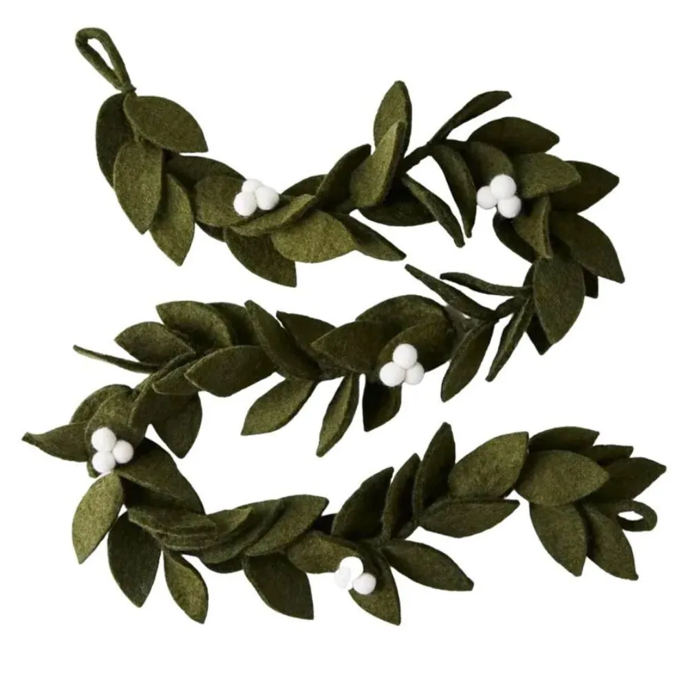 Felt Mistletoe Garland