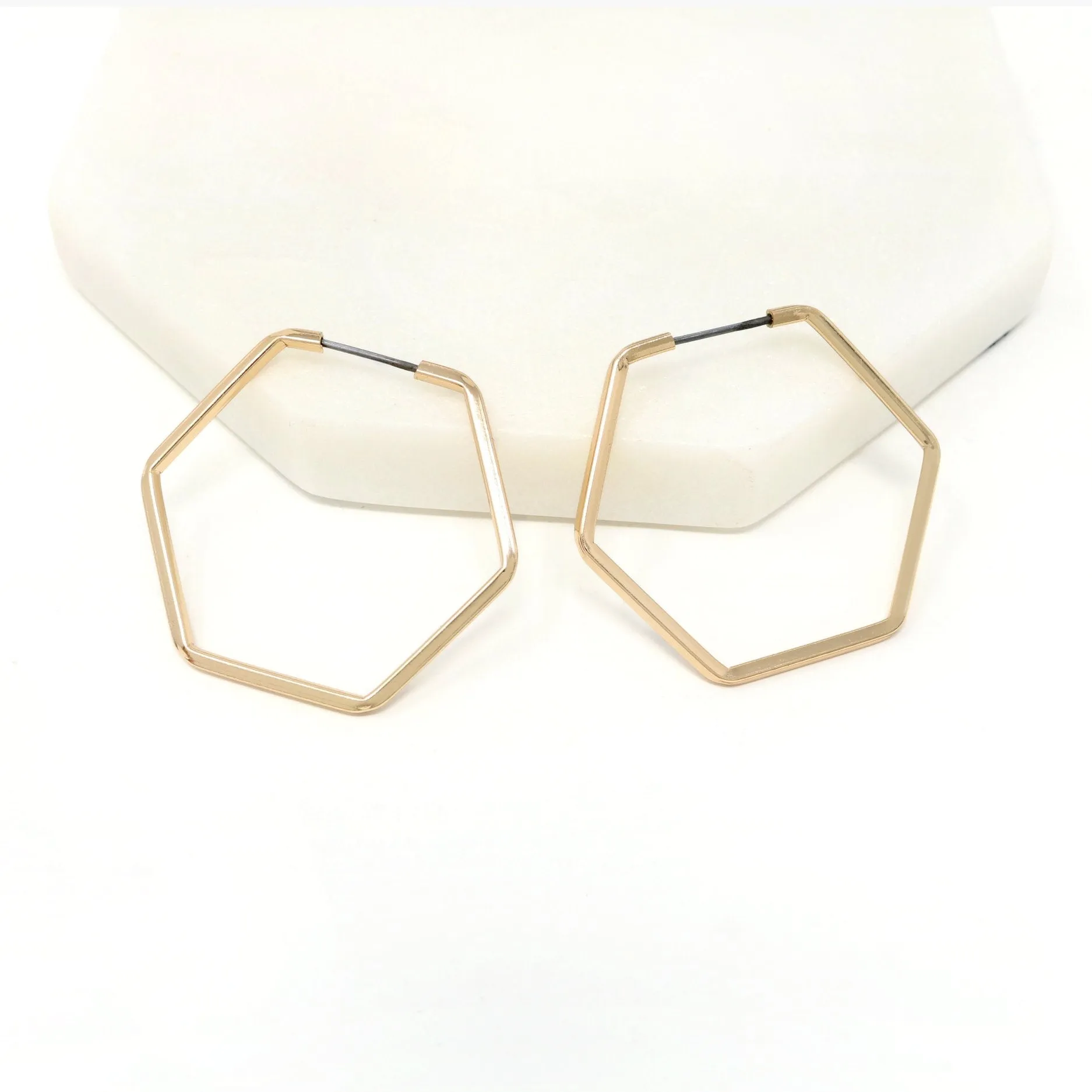 Lightweight Hexagon Hoops