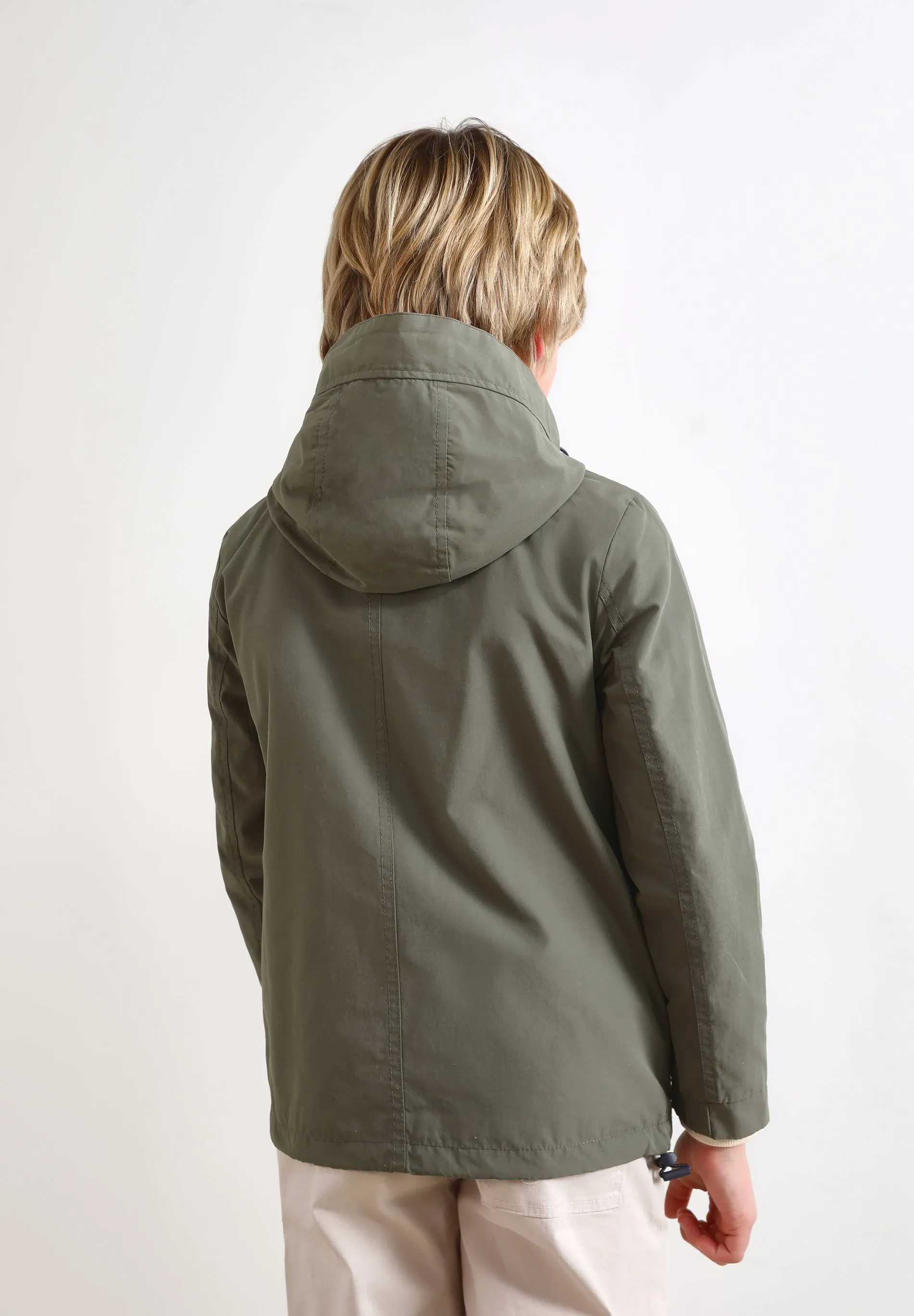 LIGHTWEIGHT JACKET WITH HOOD