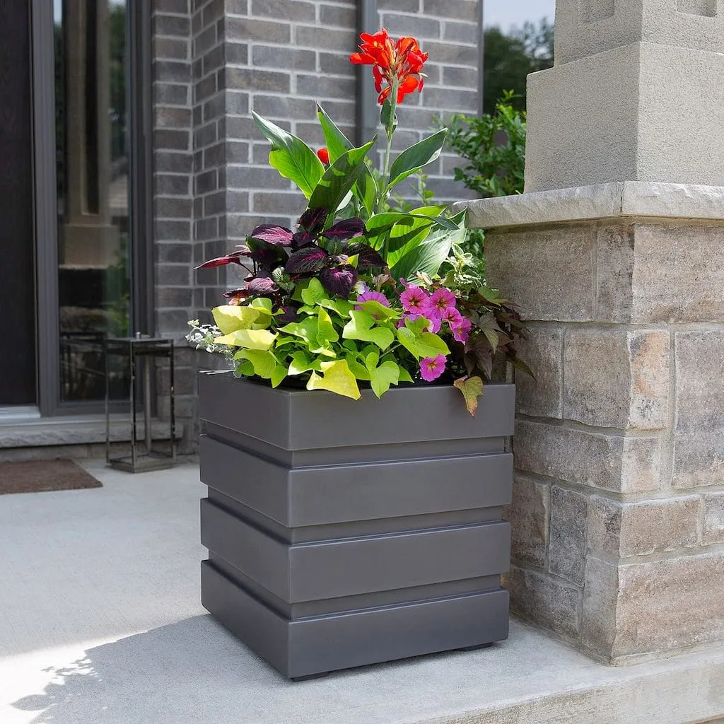 Mayne Freeport 18x18 Square Planter