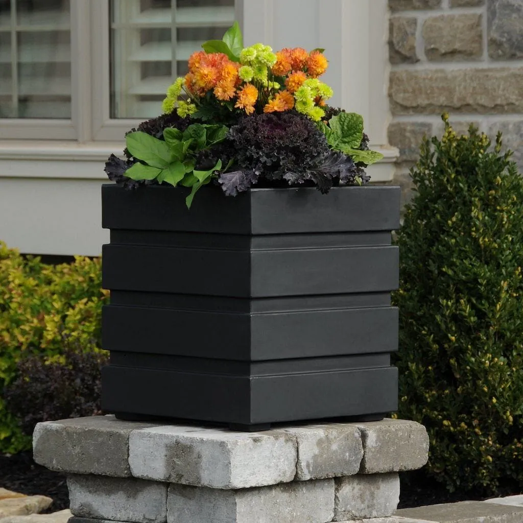 Mayne Freeport 18x18 Square Planter