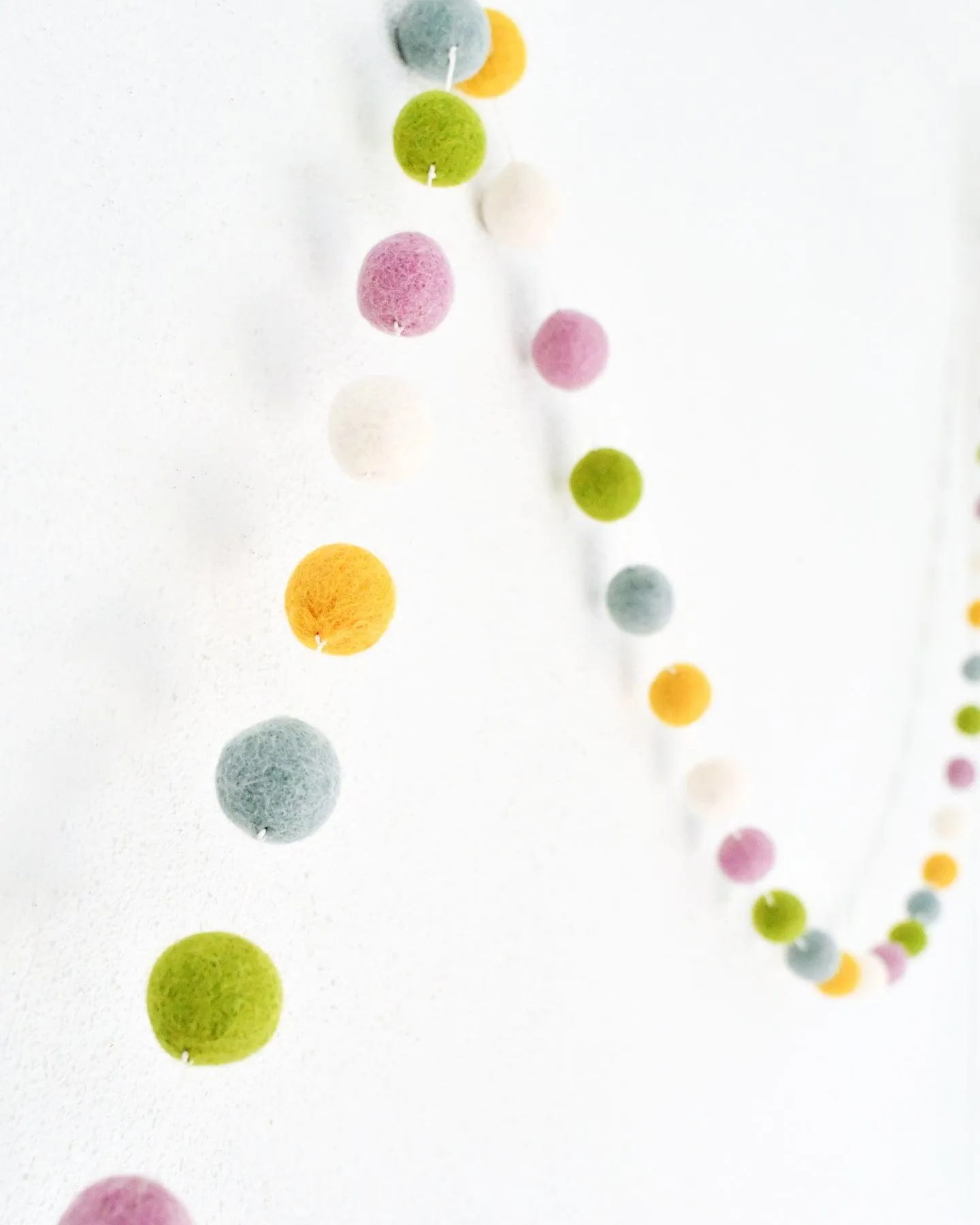 Pompom Felt Ball Garland - Jellybean