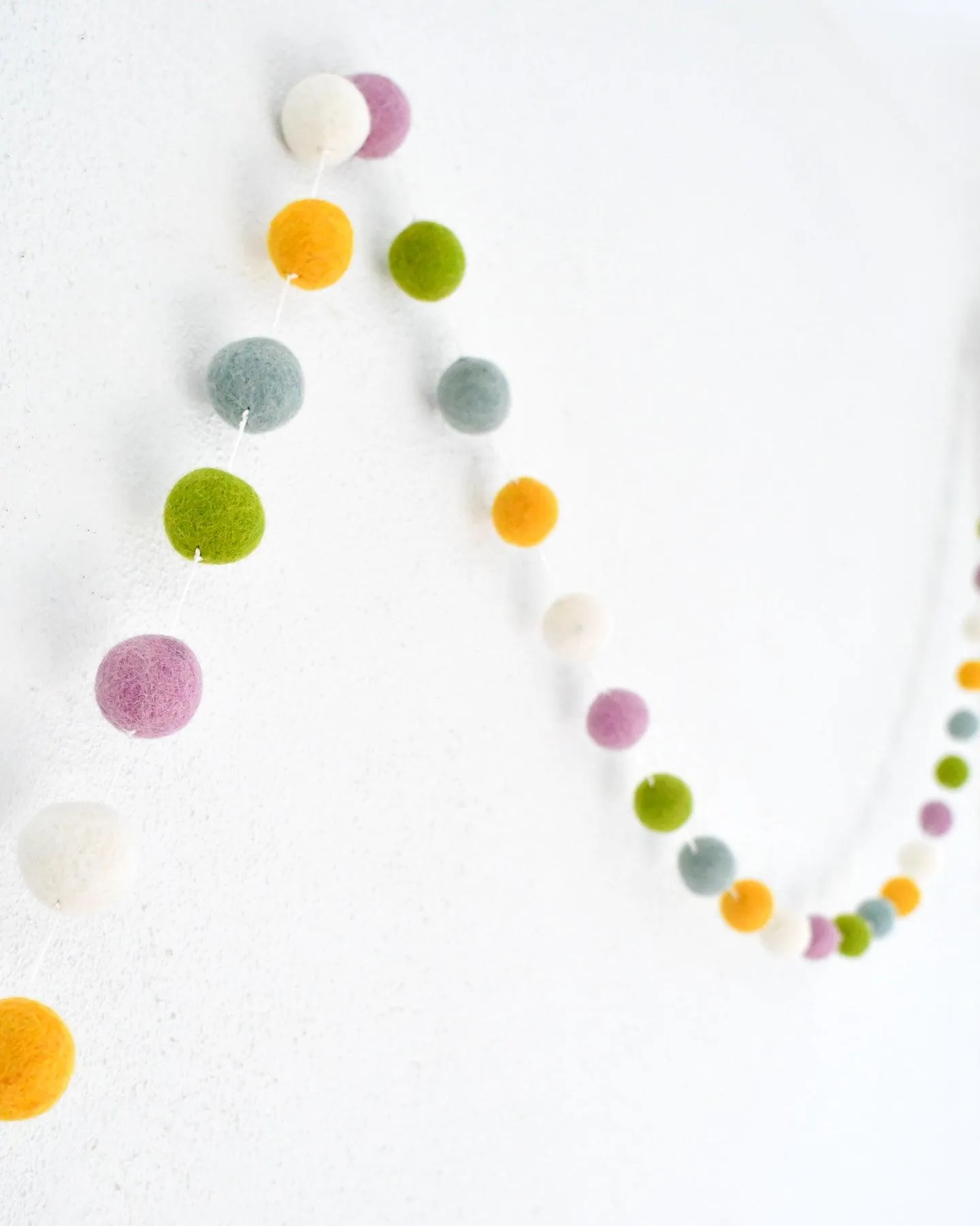 Pompom Felt Ball Garland - Jellybean