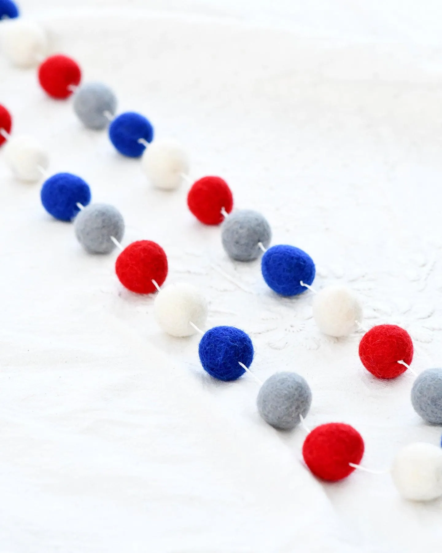 Pompom Felt Ball Garland - Nautical