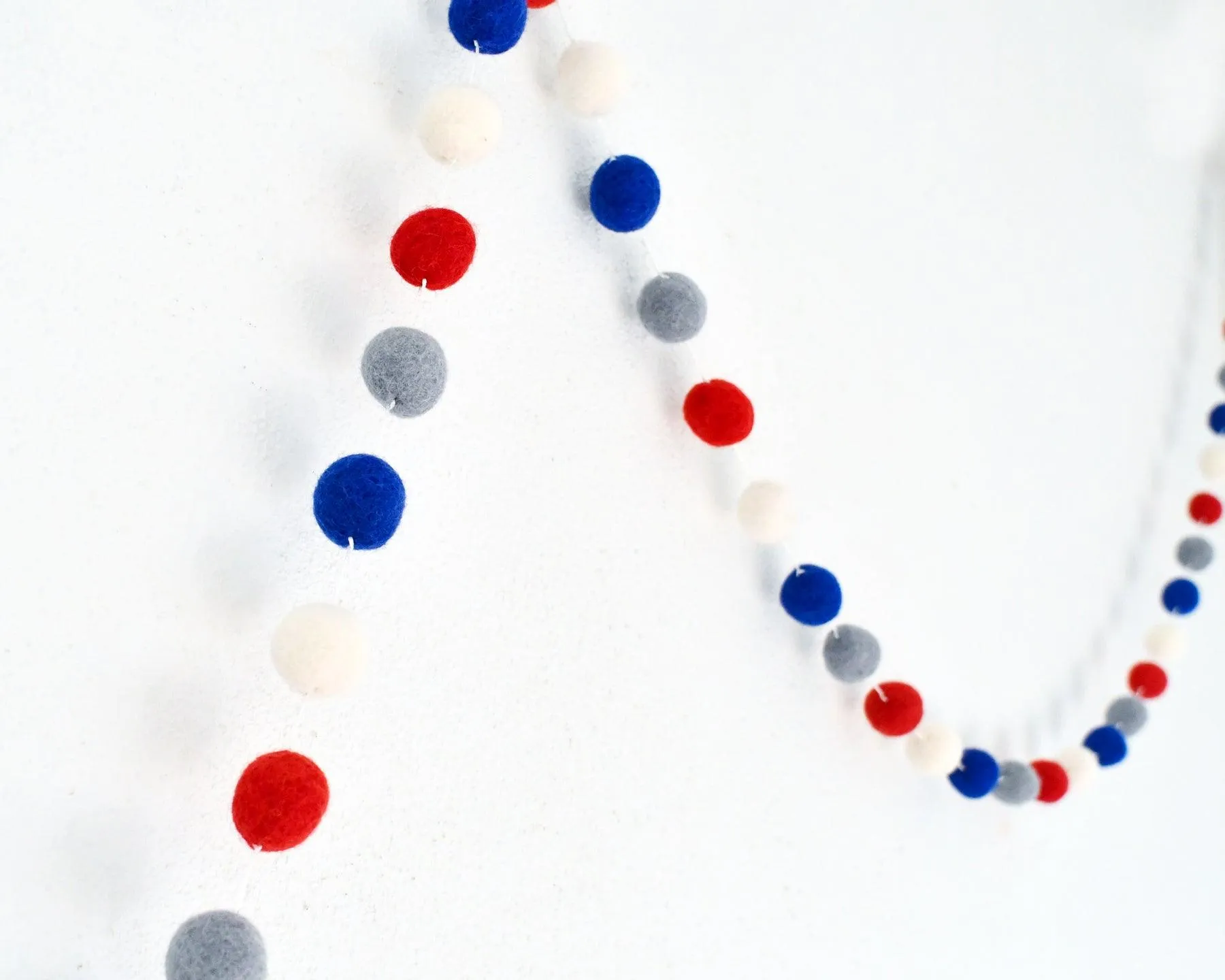 Pompom Felt Ball Garland - Nautical