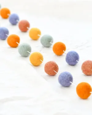 Pompom Felt Ball Garland - Summer