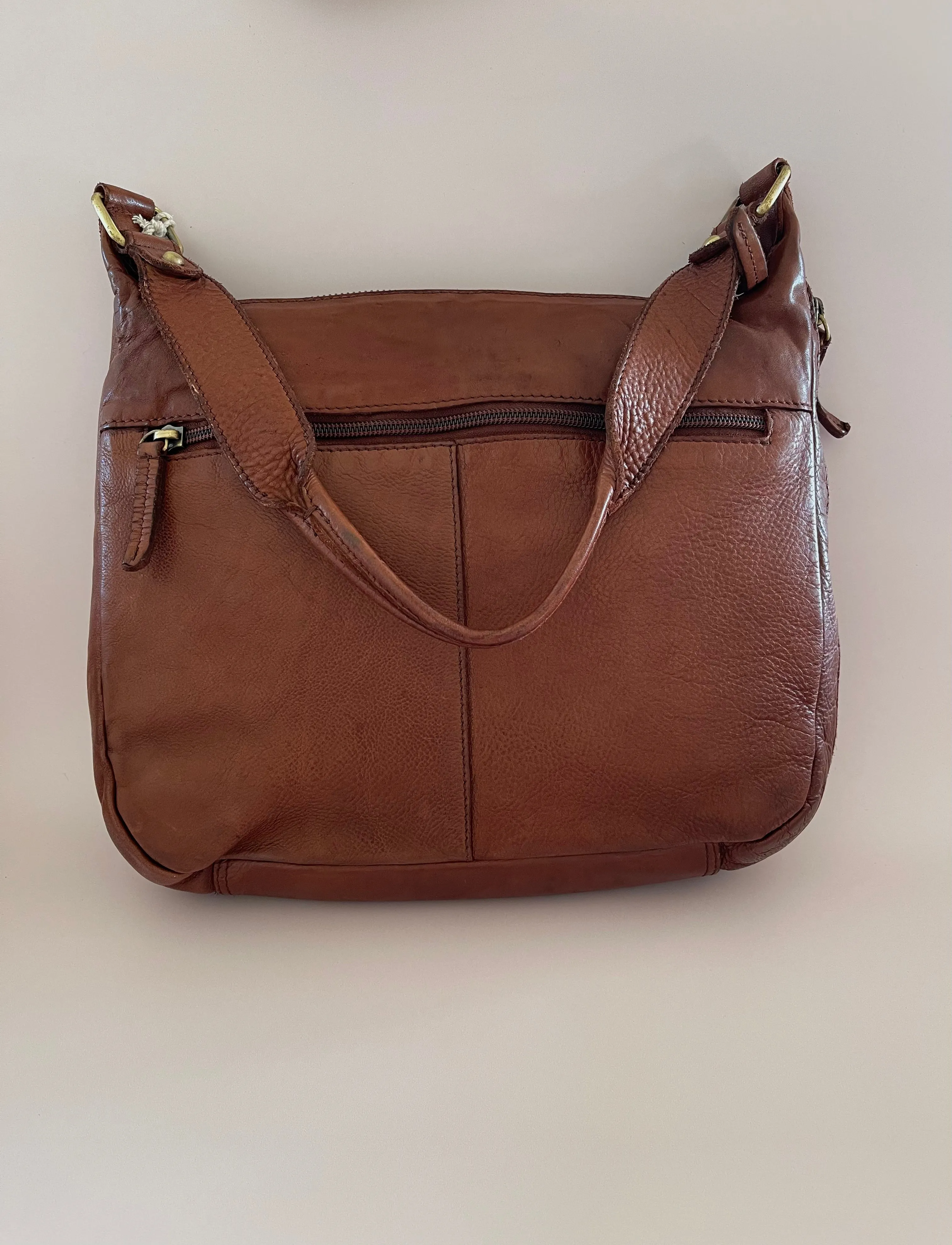 Rugged Hide Bondi Handbag