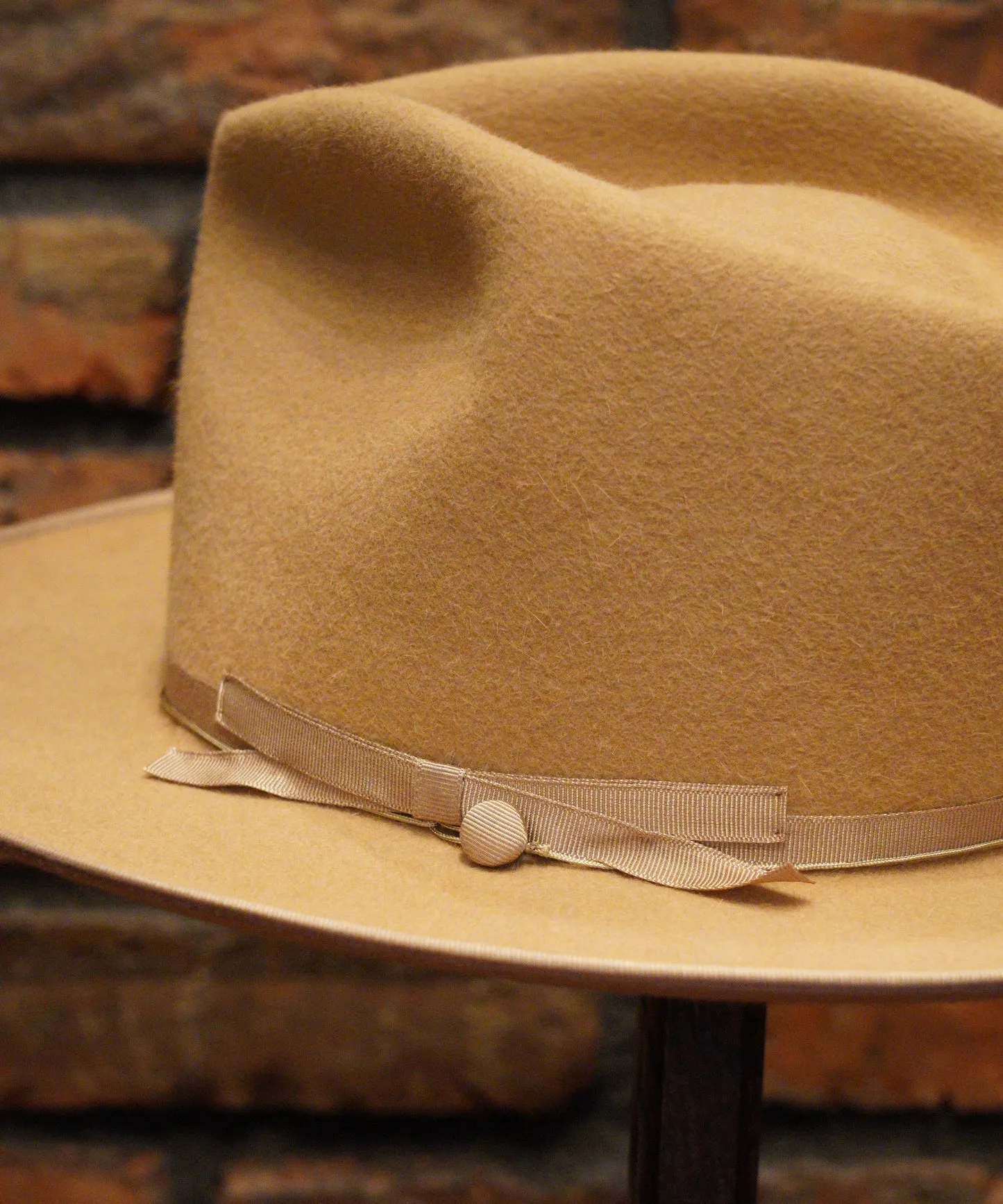 Serenity Style Felt Fedora Hat in Sliverbelly