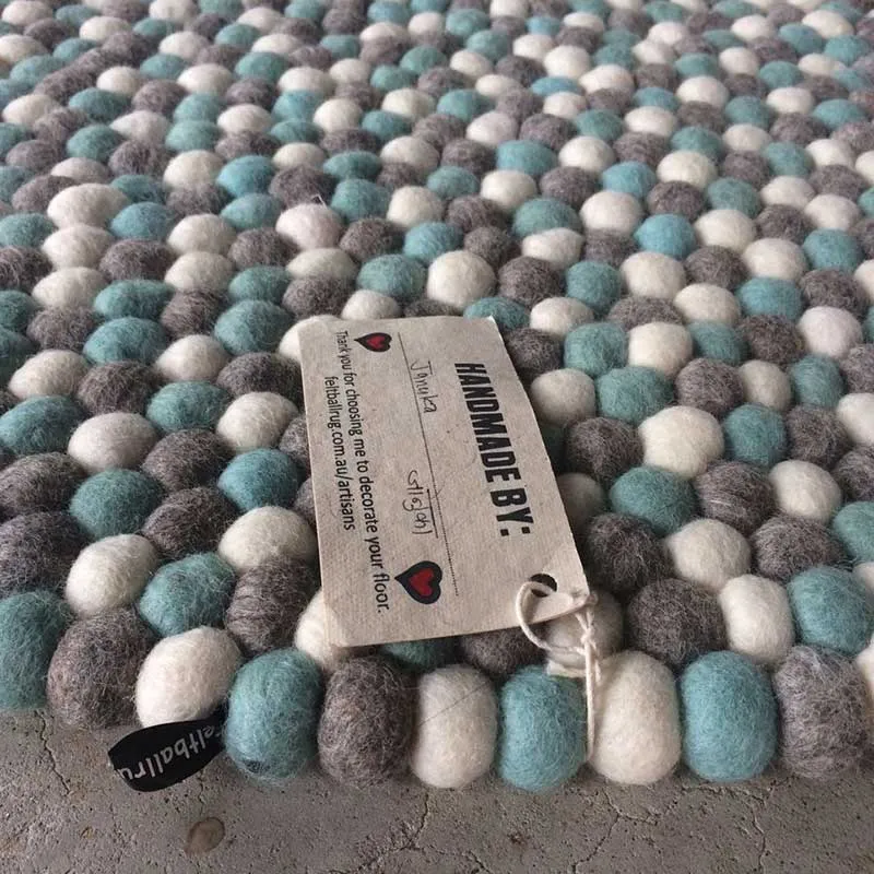 Snow Cloud Felt Ball Rug