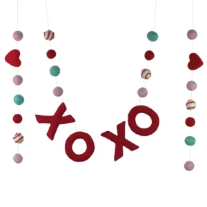 Valentine's XOXO Garland- Red, Pink, Turquoise